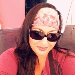 Meet your Posher, Lisa